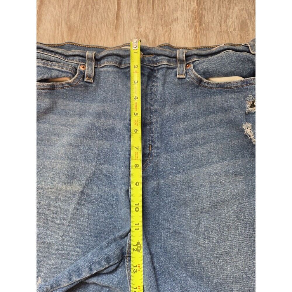 Levi Strauss Signature Heritage High Rise Straight Denim Short Distressed 16 EUC - Picture 6 of 8